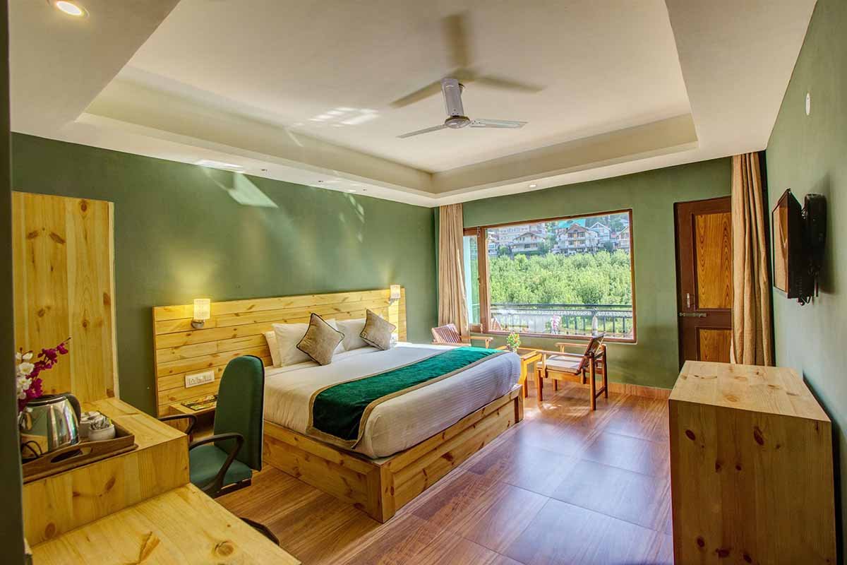 Deluxe Bedroom